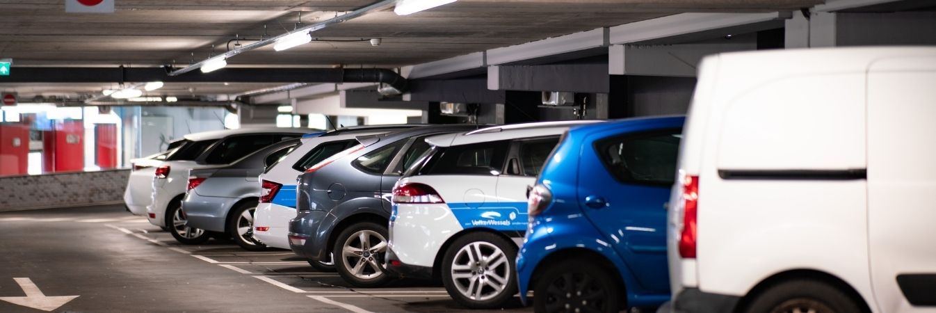 Parkeerplaats verhuren van VvE’s: in 3 stappen geld verdienen aan uw parkeerterrein